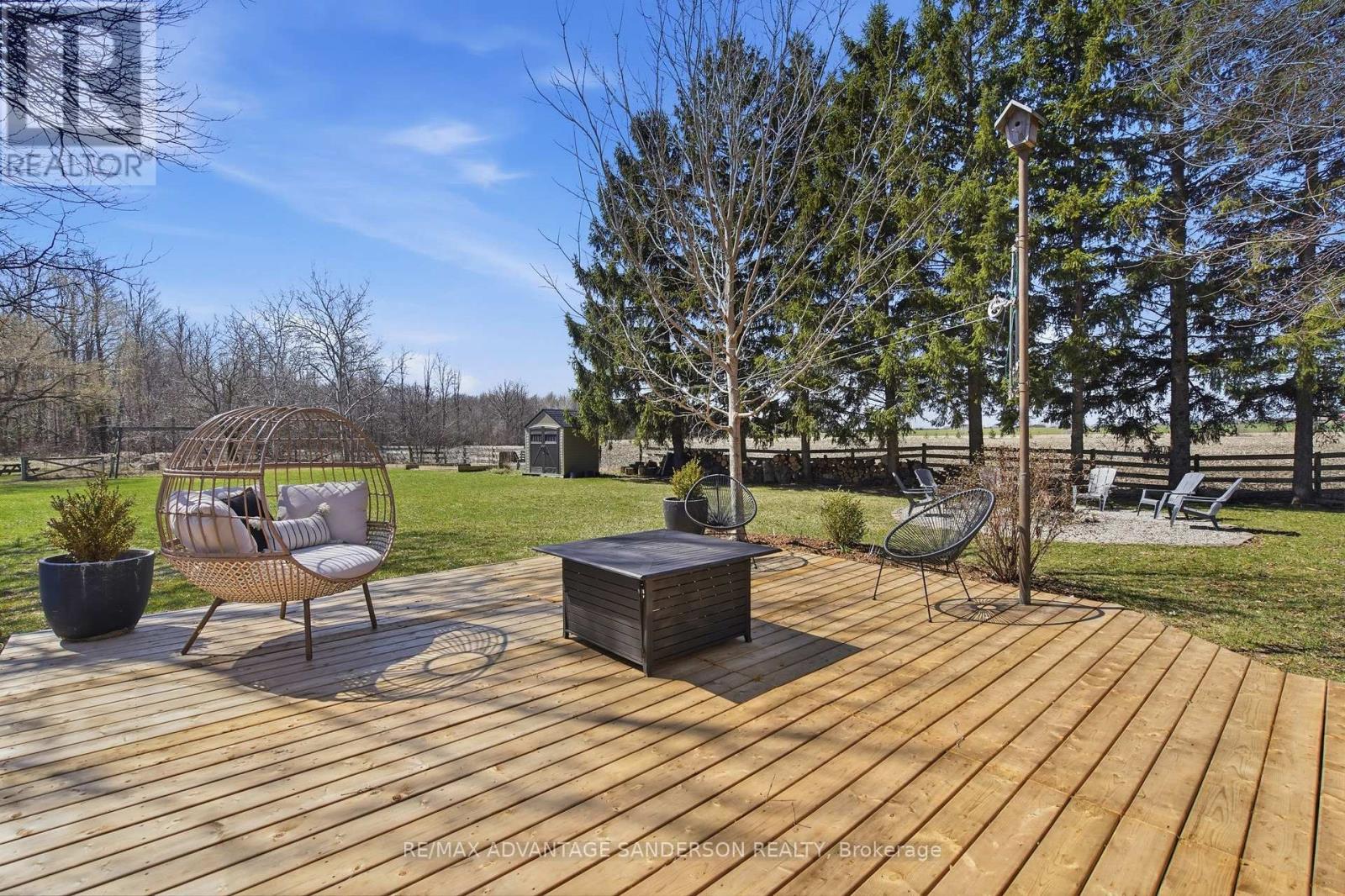 21727 Vanneck Road, Middlesex Centre, Ontario  N0L 1R0 - Photo 11 - X12982216