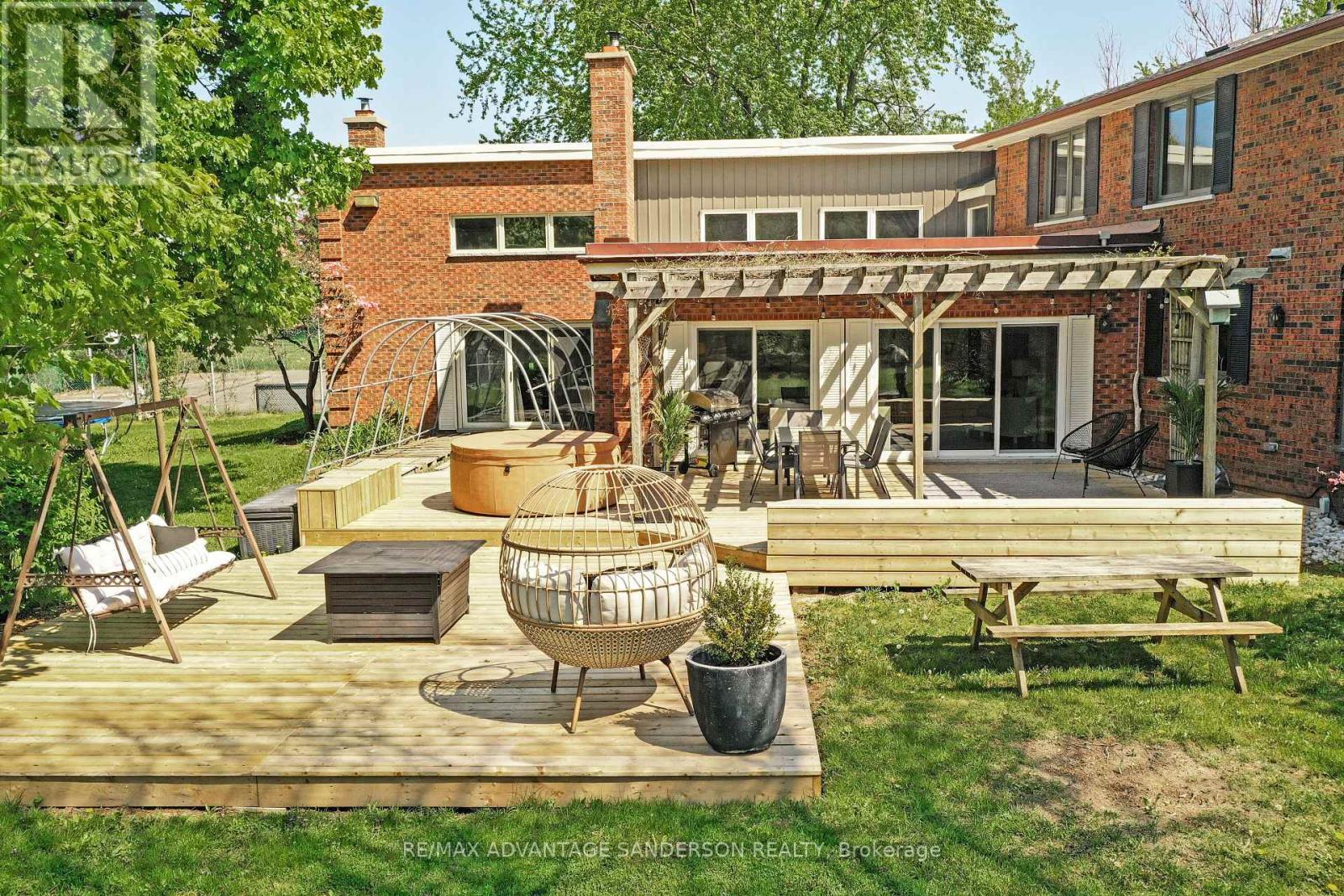 21727 Vanneck Road, Middlesex Centre, Ontario  N0L 1R0 - Photo 9 - X12982216