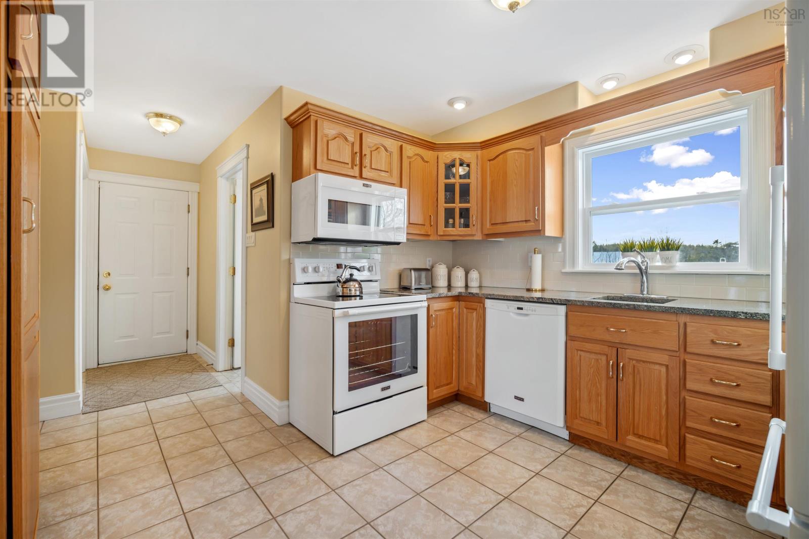 677 Westwood Boulevard, Westwood Hills, Upper Tantallon, Nova Scotia  B3Z 4K6 - Photo 4 - 202602014