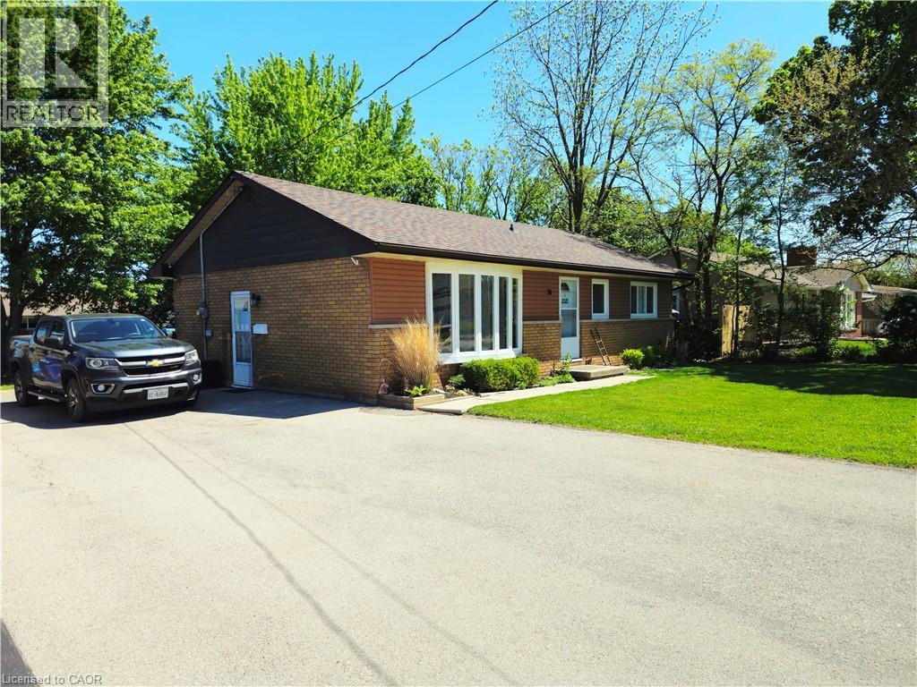 36 Olive Street Unit# B, Grimsby, Ontario  L3M 2B8 - Photo 2 - 40814012