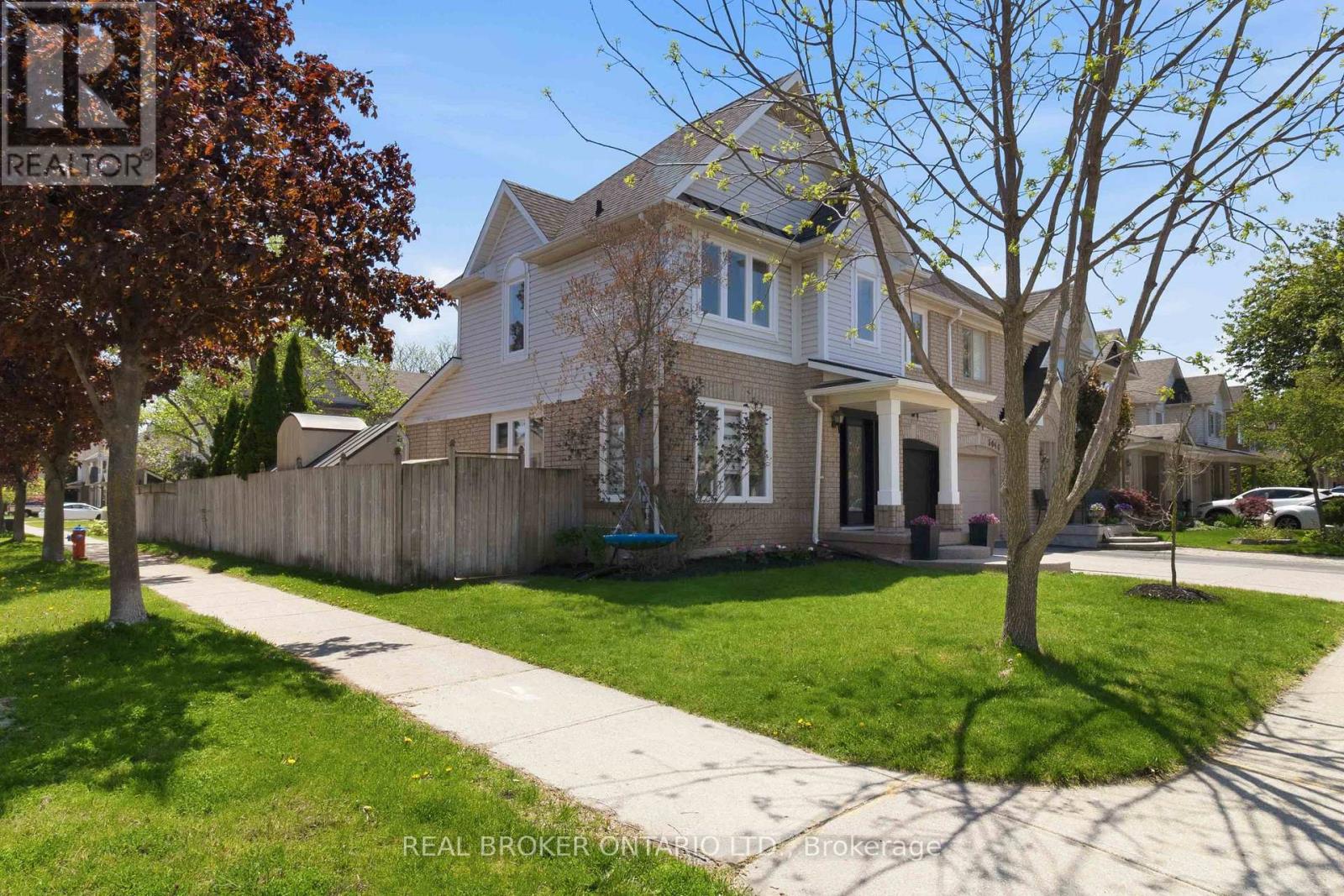 5048 Haswell Lane, Burlington, Ontario  L7L 6H3 - Photo 3 - W13155194