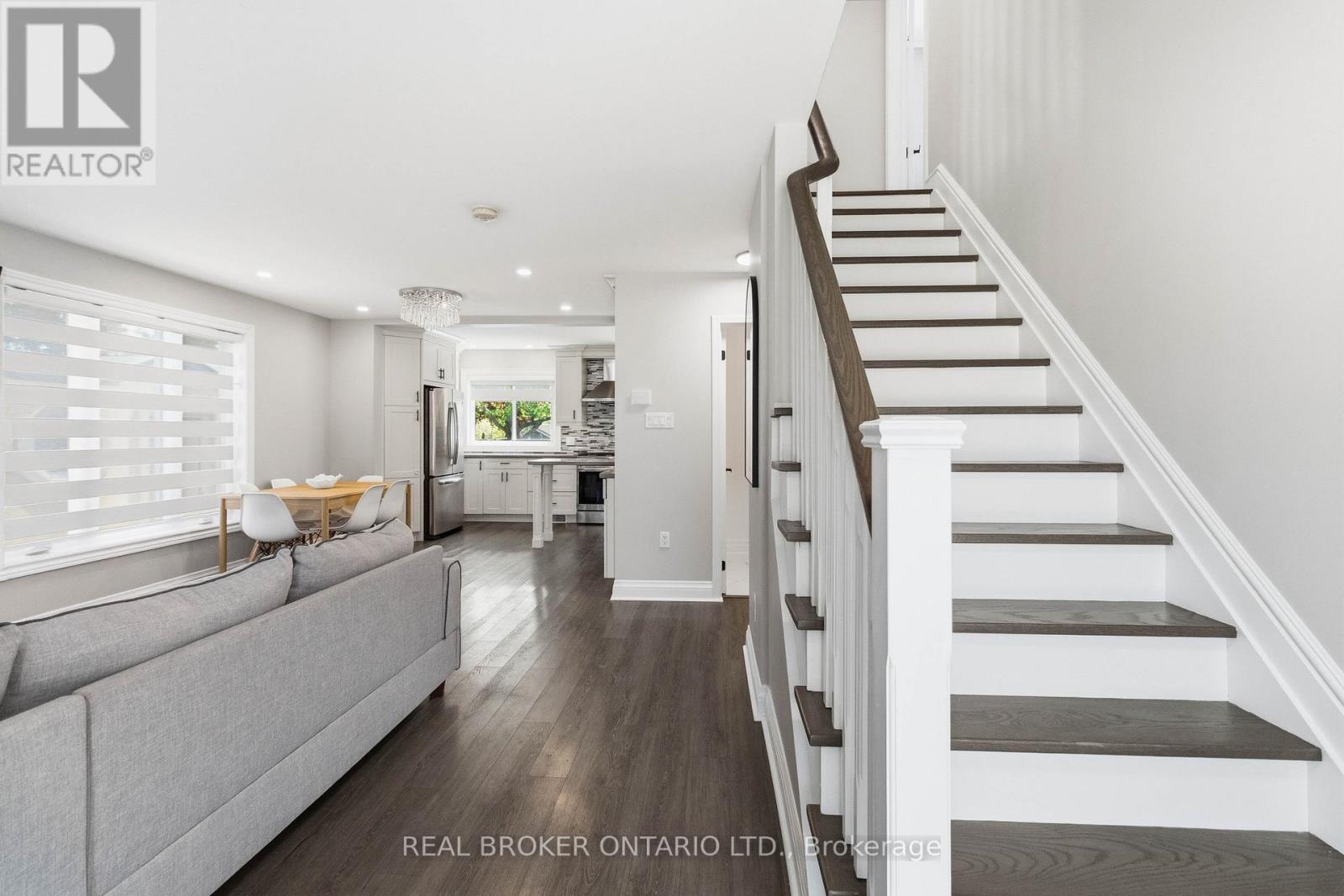 5048 Haswell Lane, Burlington, Ontario  L7L 6H3 - Photo 6 - W13155194