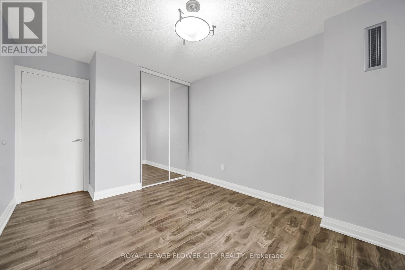 305 - 1535 Lakeshore Road E, Mississauga, Ontario  L5E 3E2 - Photo 21 - W13155202
