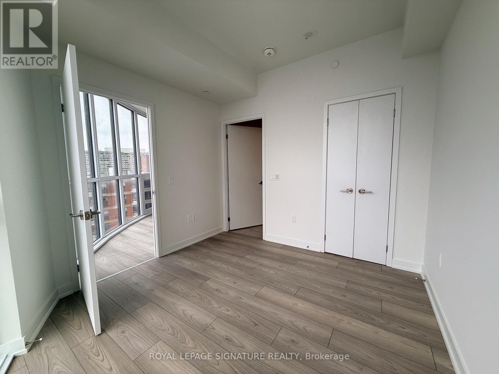 1009 - 1 Fairview Road E, Mississauga, Ontario  L5A 0B4 - Photo 12 - W13155214