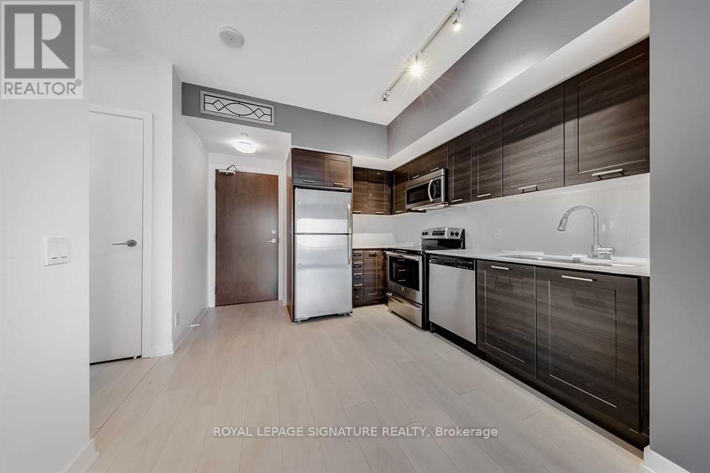 1003 - 2200 Lakeshore Boulevard, Toronto, Ontario  M8V 1A4 - Photo 3 - W13155218