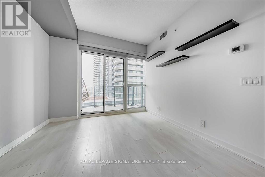 1003 - 2200 Lakeshore Boulevard, Toronto, Ontario  M8V 1A4 - Photo 7 - W13155218