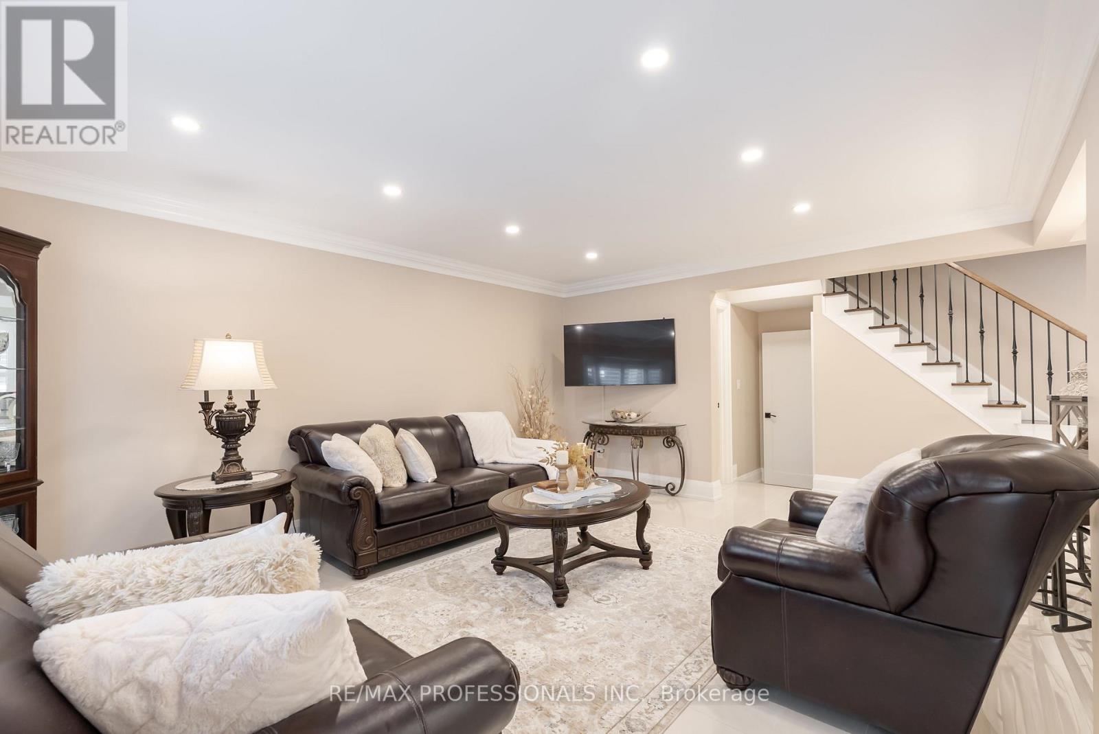 99 Desert Sand Drive, Brampton, Ontario  L6R 1V7 - Photo 16 - W13155232