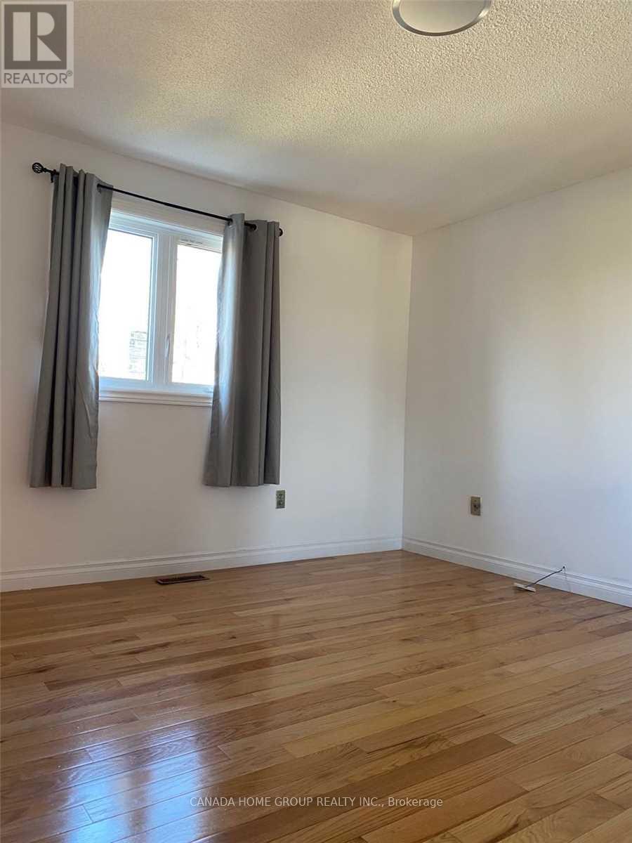 Upper - 3251 Valcourt Crescent, Mississauga, Ontario L5L 5G9 - Photo 11 - W13155272