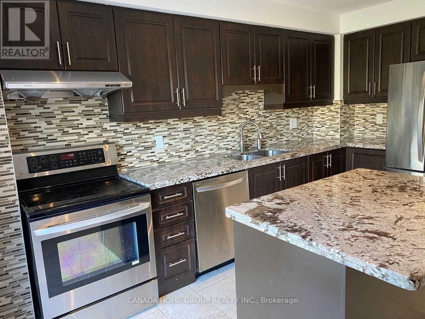 Upper - 3251 Valcourt Crescent, Mississauga, Ontario L5L 5G9 - Photo 6 - W13155272
