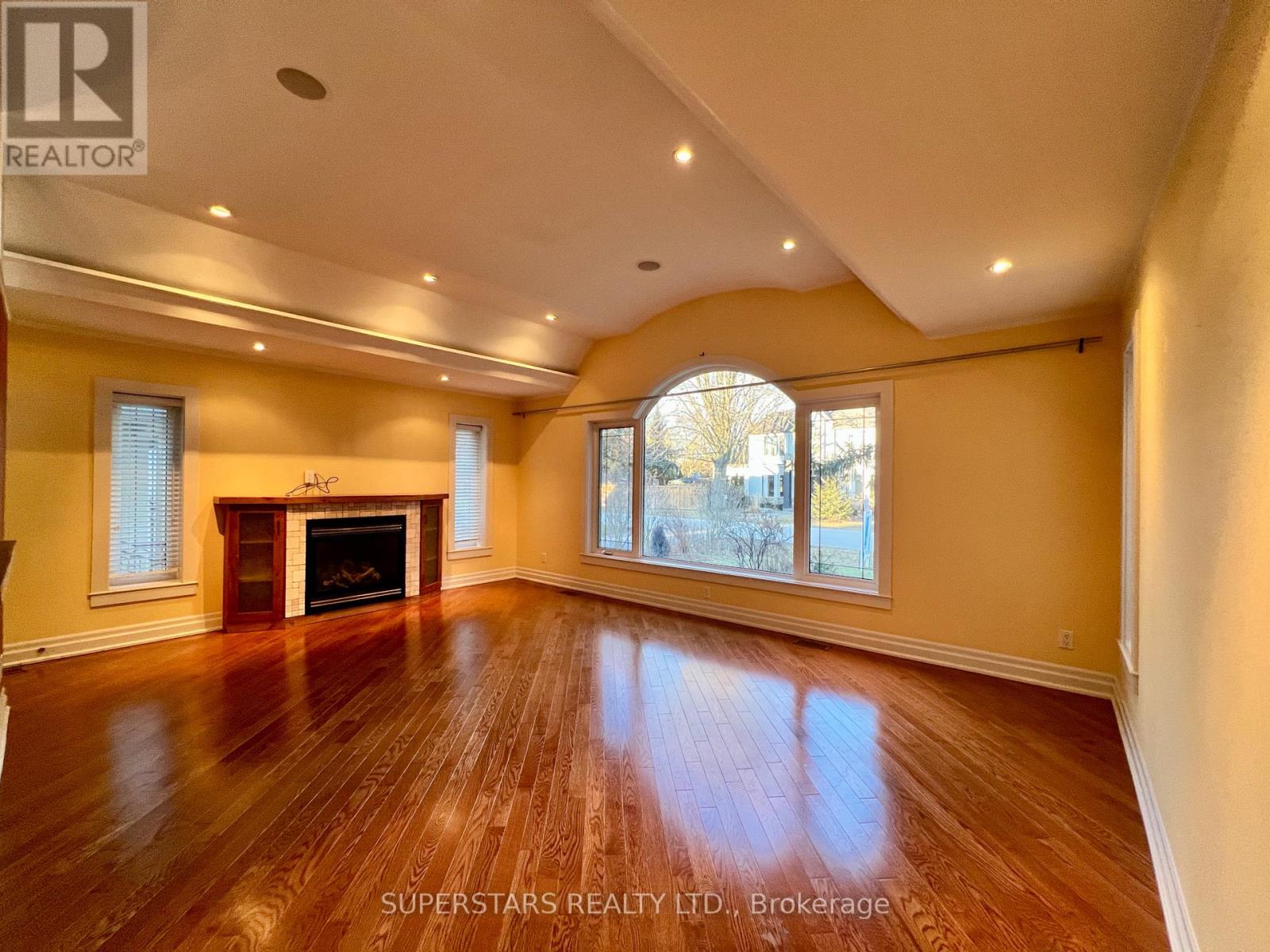 366 Winston Road, Oakville, Ontario  L6L 4W5 - Photo 4 - W13155292