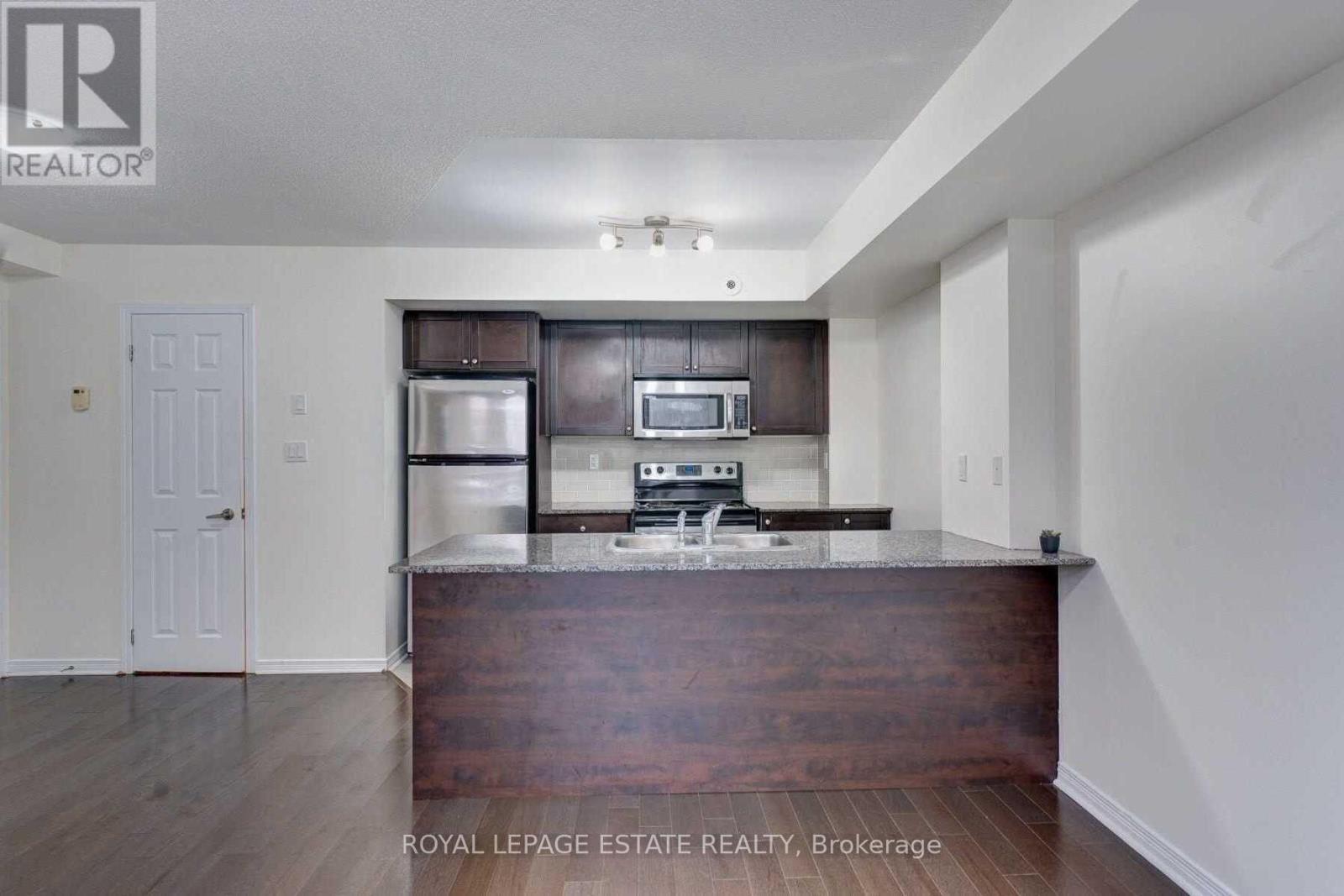123 - 20 Elsie Lane, Toronto, Ontario M6P 3N9 - Photo 4 - W13155306