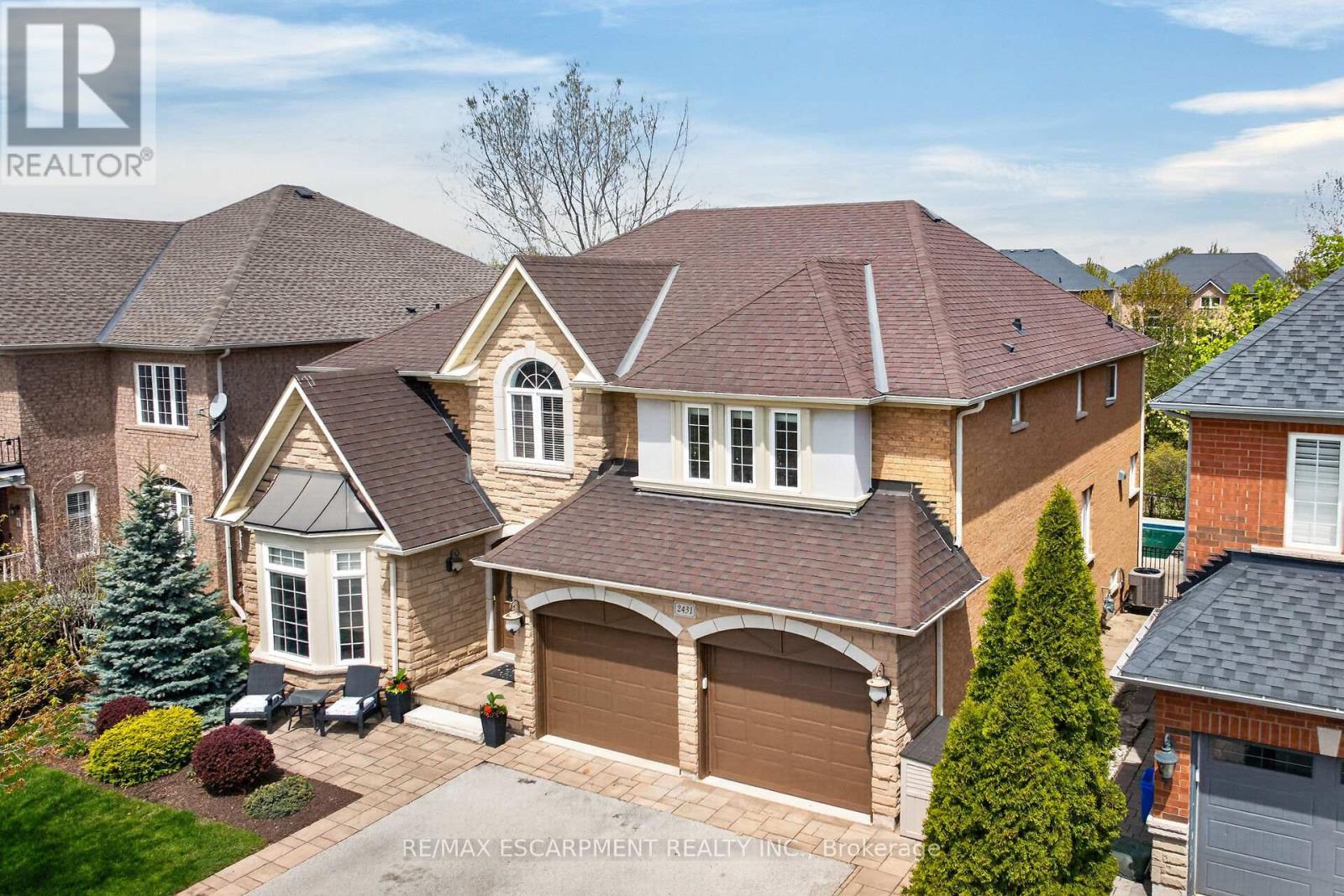 2431 CASTLEBROOK ROAD, Oakville, Ontario