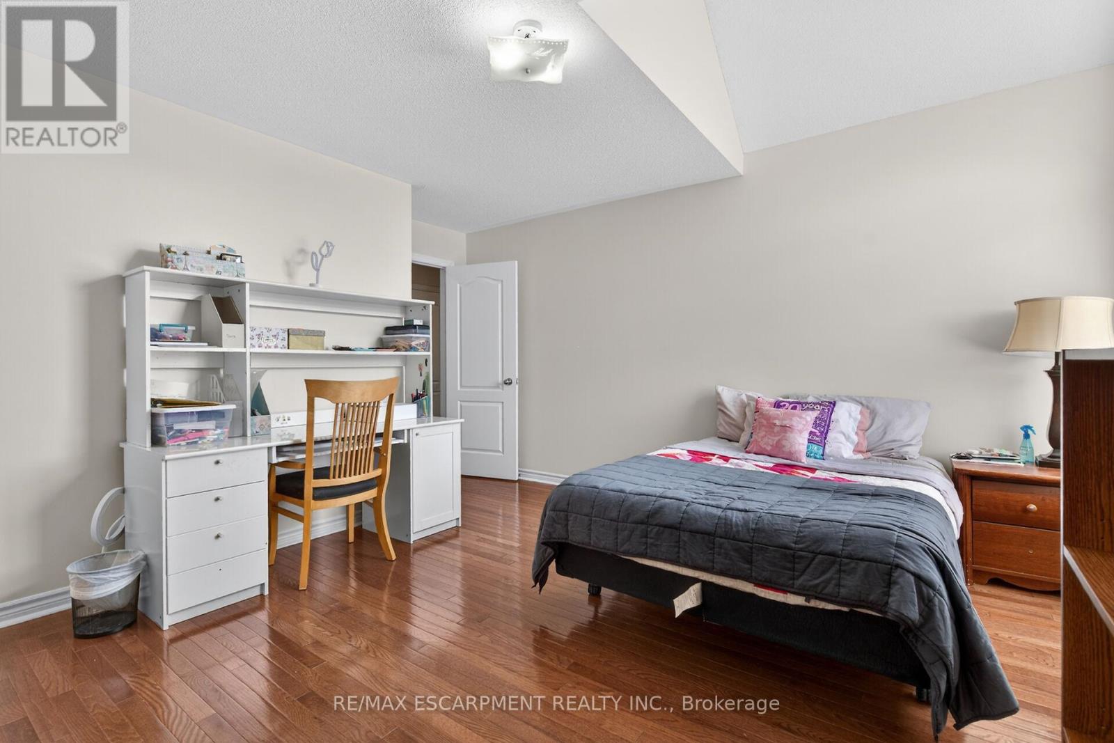 2431 Castlebrook Road, Oakville, Ontario  L6M 4Z2 - Photo 33 - W13155308