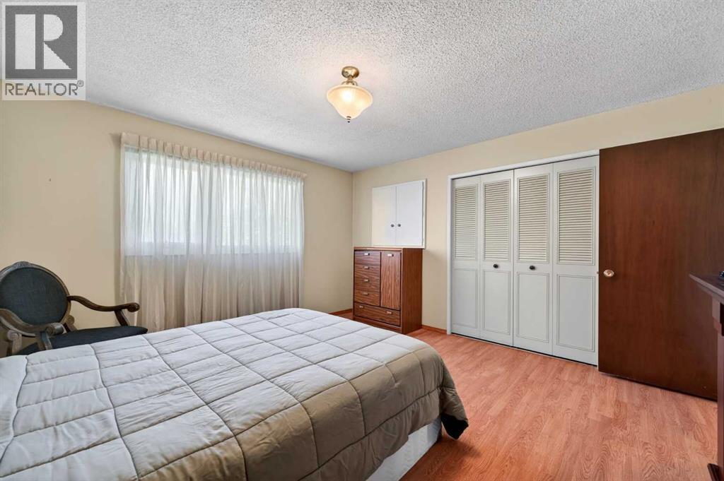 3139 Oakwood Drive SW, Calgary, Alberta  T2V 0K2 - Photo 20 - A2311984