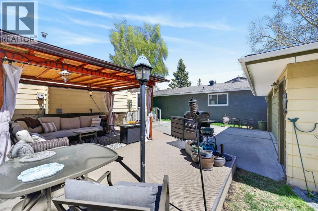 3139 Oakwood Drive SW, Calgary, Alberta  T2V 0K2 - Photo 38 - A2311984