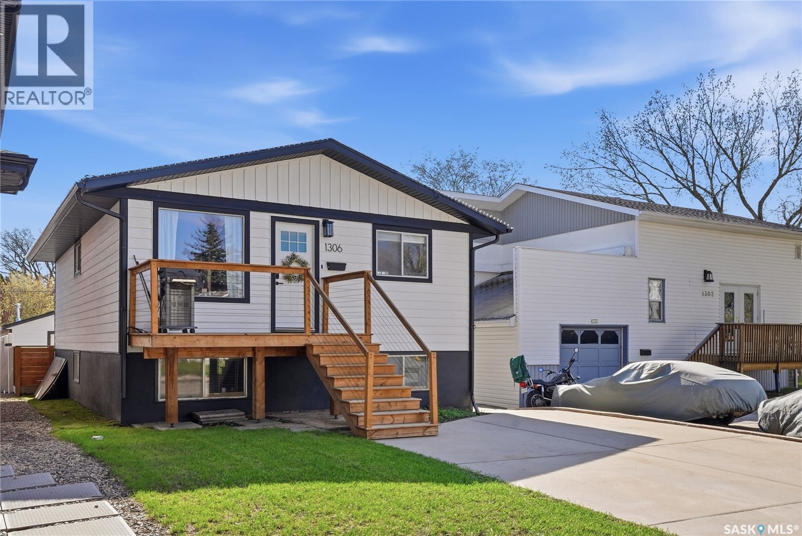 1306 6th Avenue N, Saskatoon, Saskatchewan  S7K 2T8 - Photo 2 - SK036612
