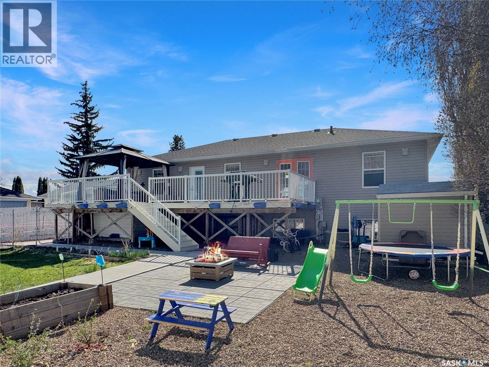 1742 93rd Street, North Battleford, Saskatchewan  S9A 0C8 - Photo 28 - SK036487