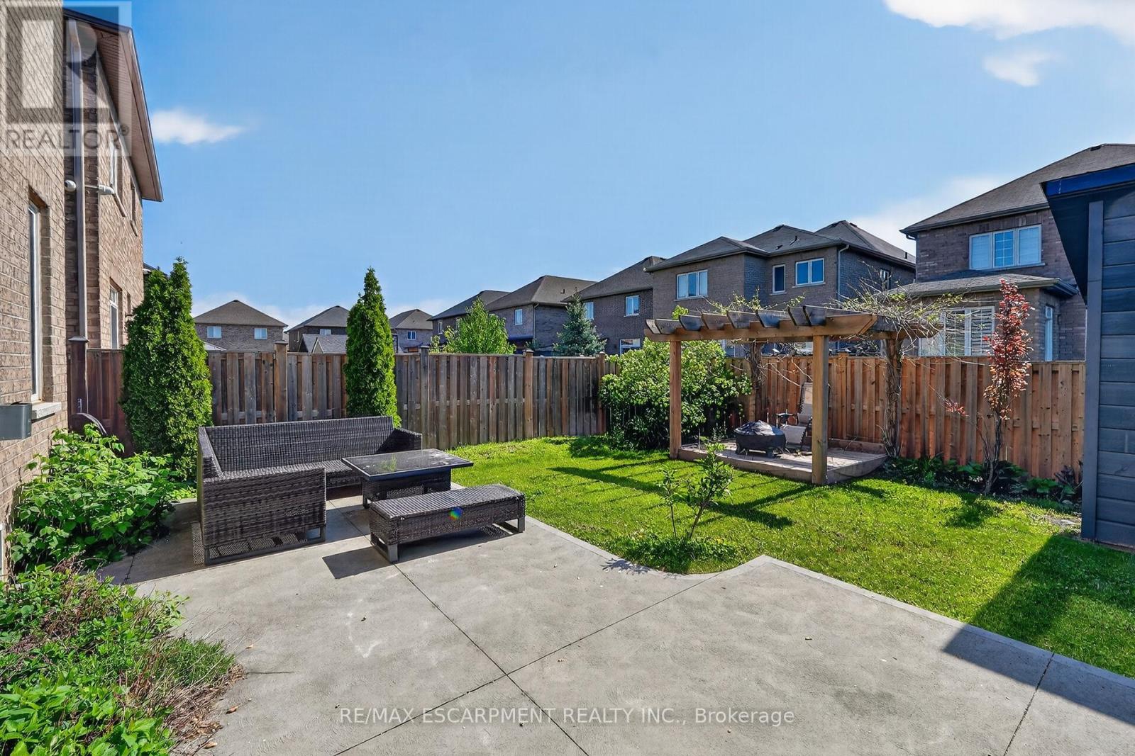 82 Chaumont Drive, Hamilton, Ontario  L8J 0J8 - Photo 37 - X13155186
