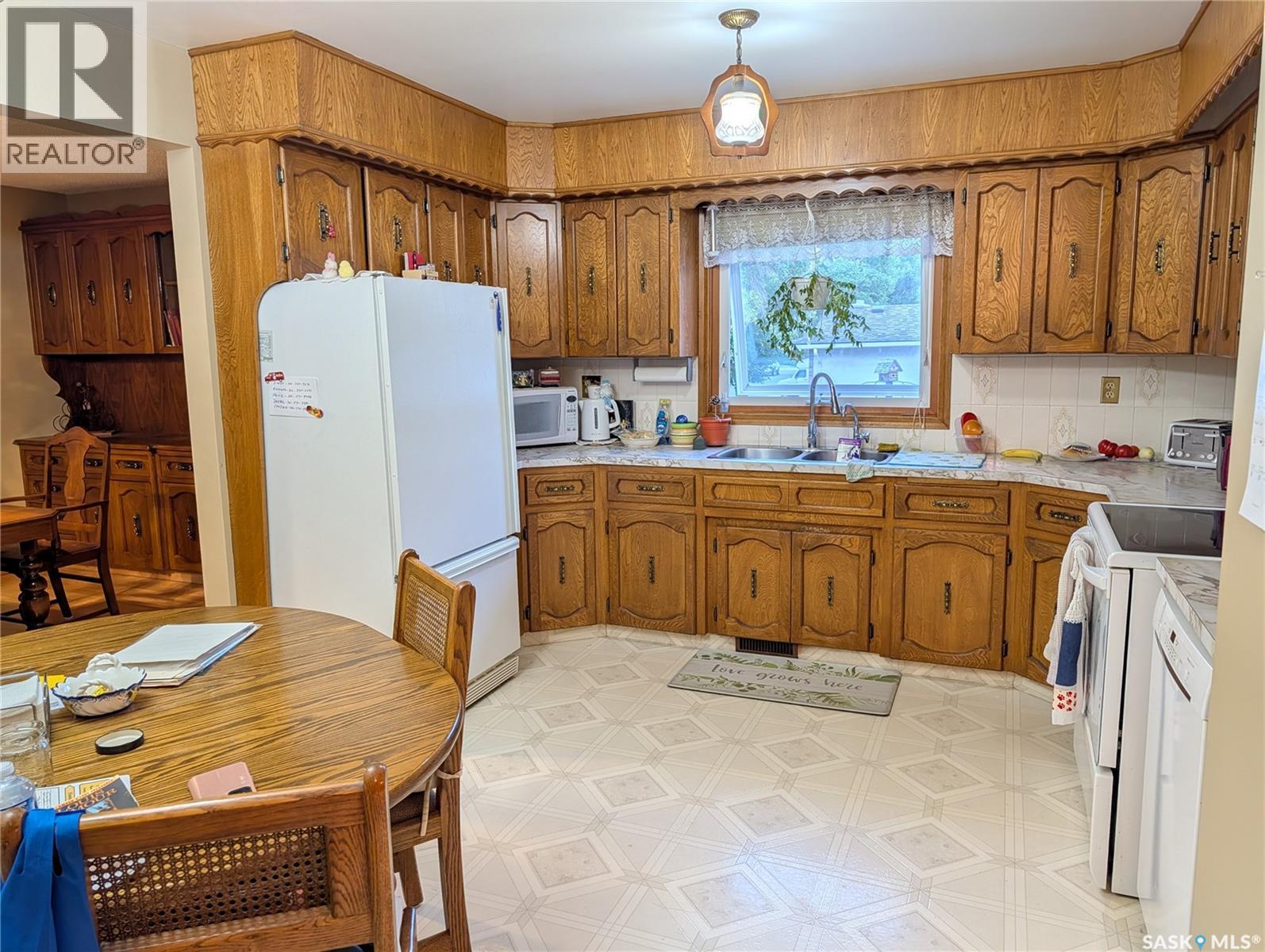 215 Dalgliesh Drive, Regina, Saskatchewan  S4R 7Z6 - Photo 10 - SK036320