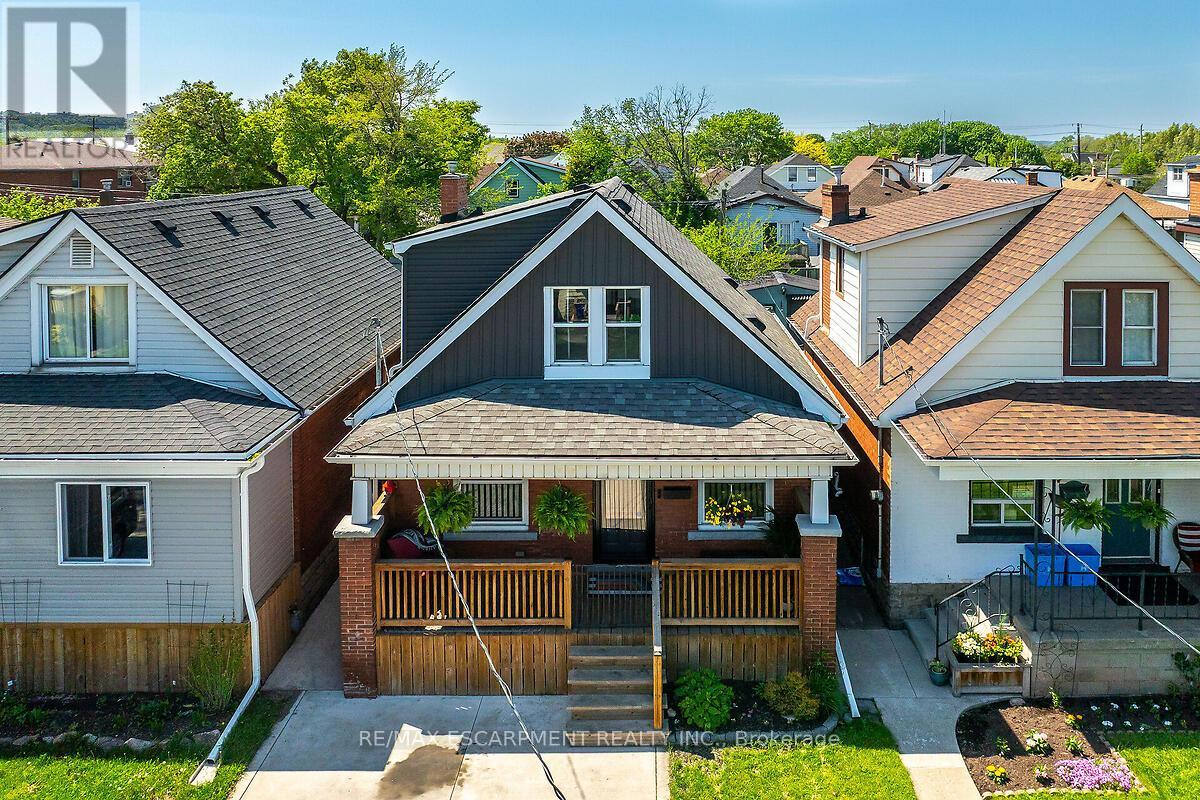 131 Garside Avenue N, Hamilton (Homeside), Ontario  L8H 4W5 - Photo 2 - X13155322