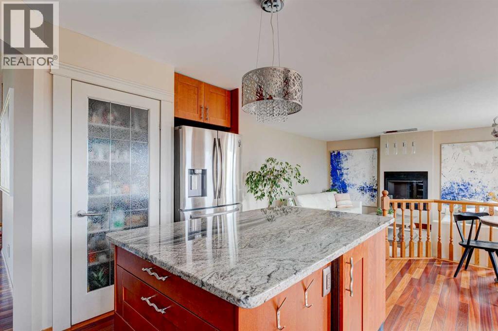 210 Hawkville Close NW, Calgary, Alberta  T3G 3N6 - Photo 10 - A2311727
