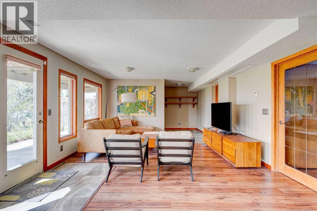 210 Hawkville Close NW, Calgary, Alberta  T3G 3N6 - Photo 36 - A2311727