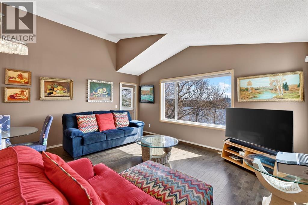 136 West Creek Glen, Chestermere, Alberta  T1X 1P8 - Photo 18 - A2313118