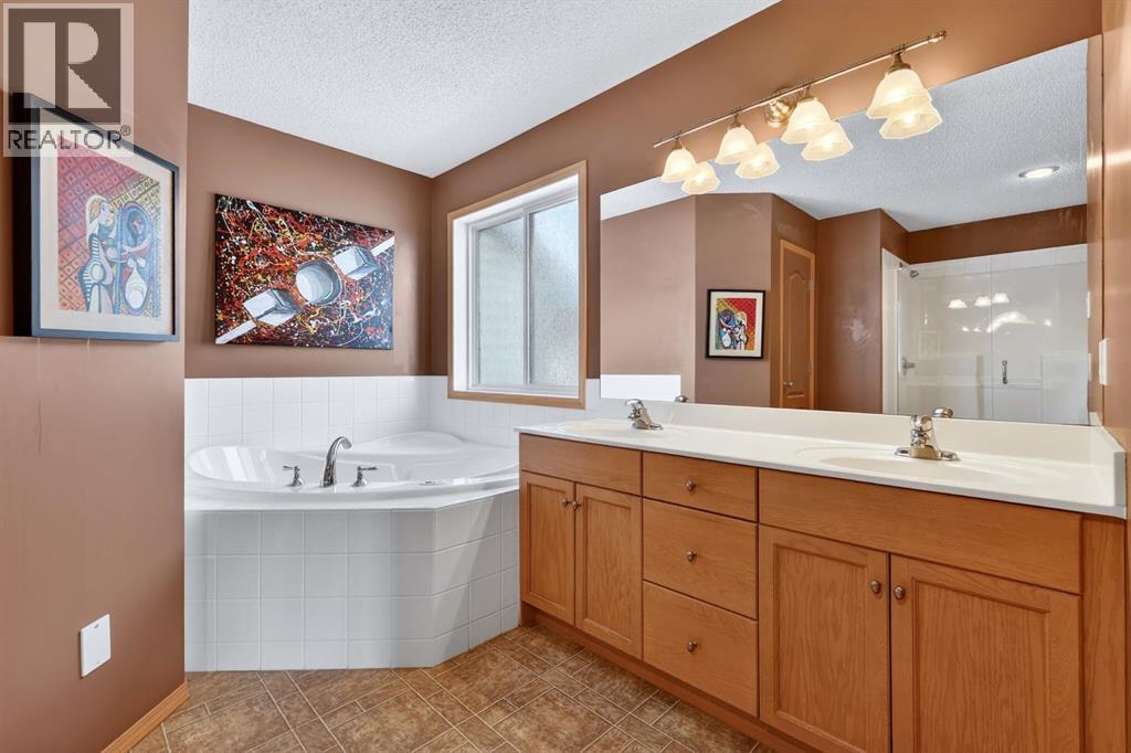136 West Creek Glen, Chestermere, Alberta  T1X 1P8 - Photo 26 - A2313118