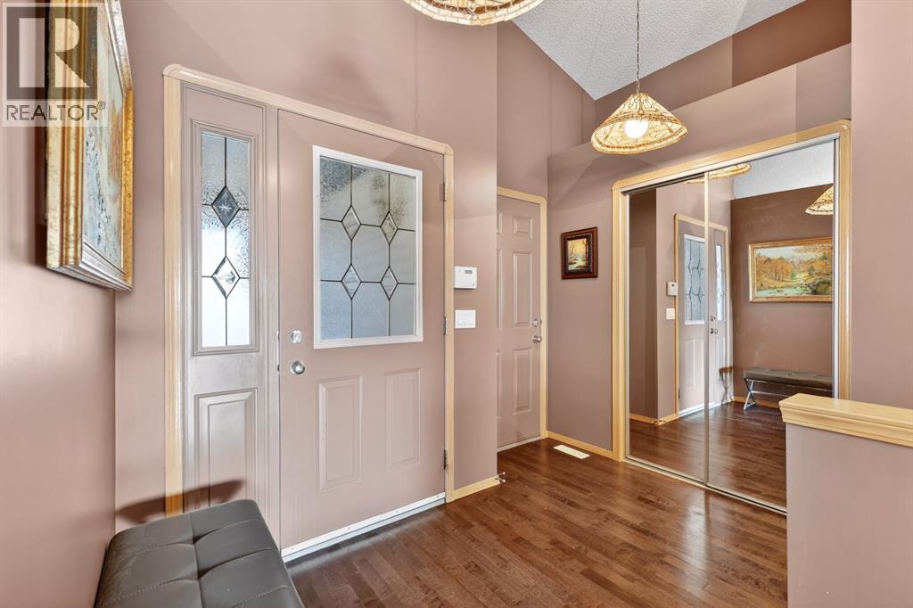 136 West Creek Glen, Chestermere, Alberta  T1X 1P8 - Photo 7 - A2313118