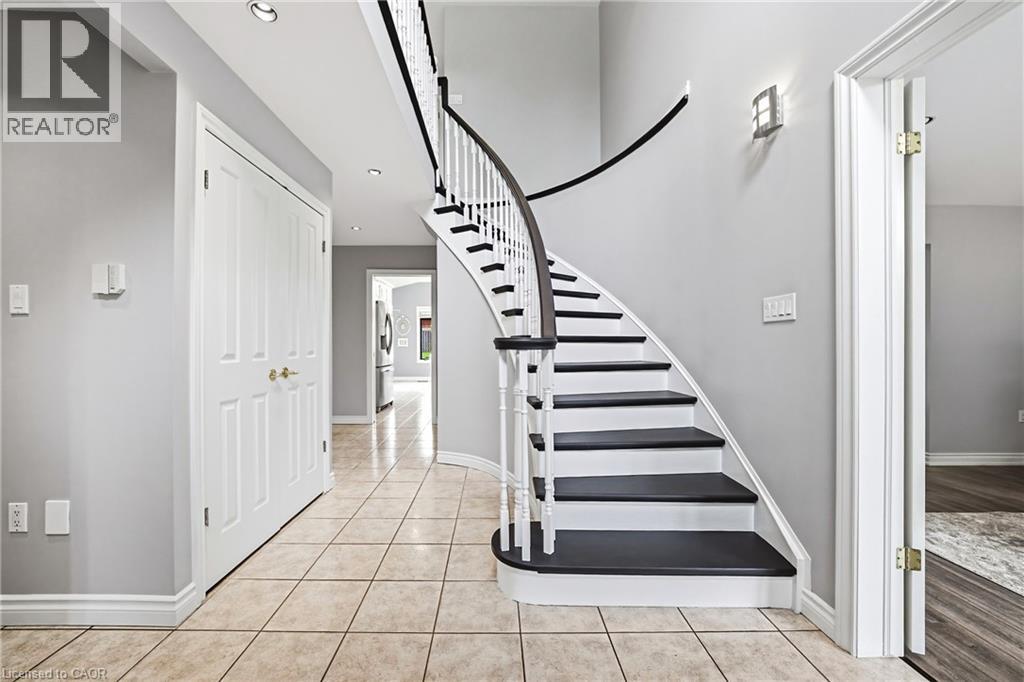 301 Parkwood Crescent, Hamilton, Ontario  L8V 5B5 - Photo 8 - 40829593