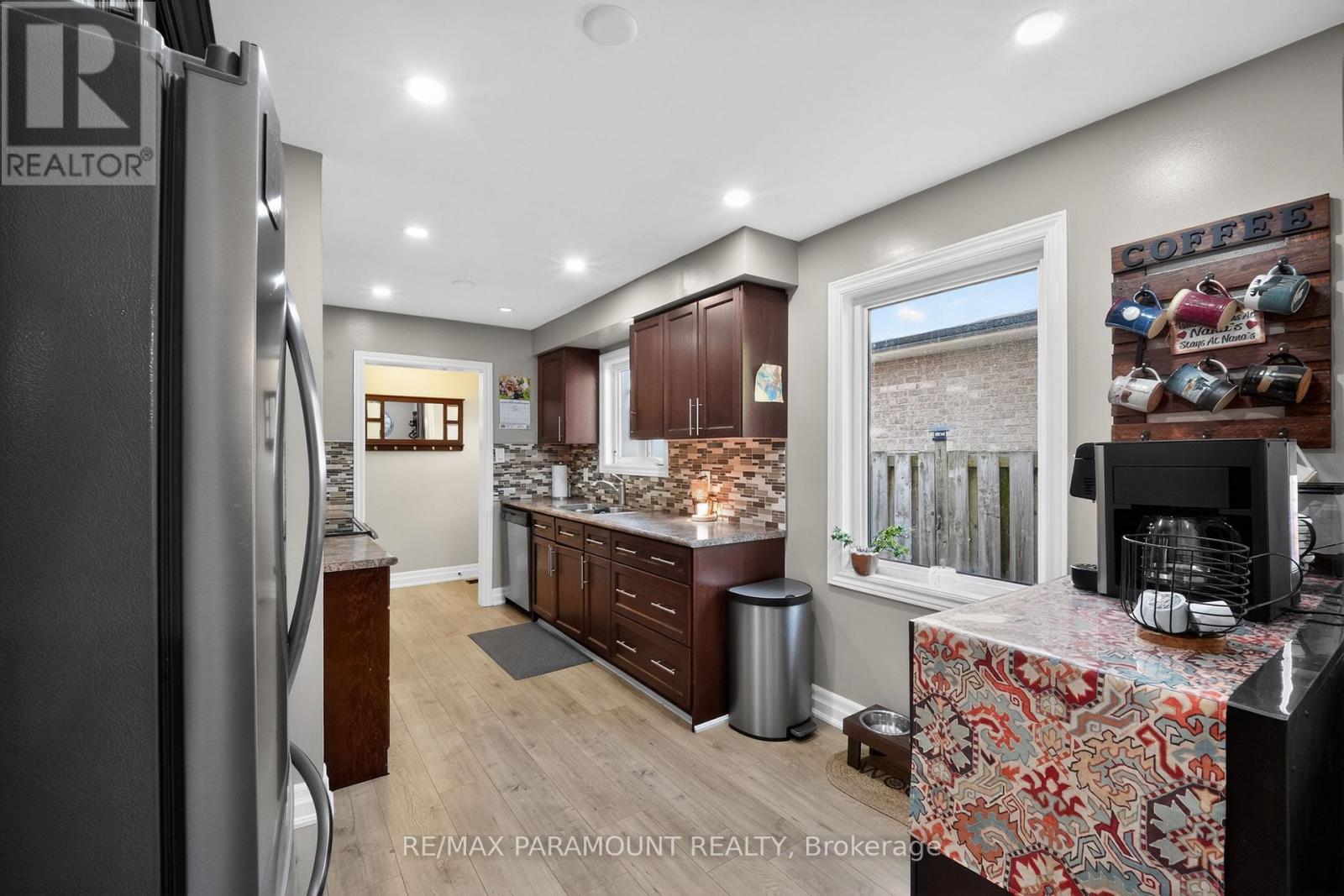 186 Weybridge Trail, Brampton, Ontario  L6V 3W2 - Photo 11 - W13155020