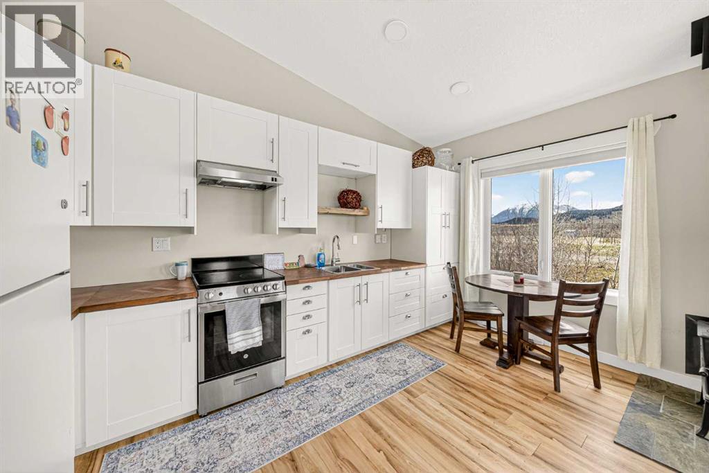 5 Villa Vega Acres, Lundbreck, Alberta  T0K 1W0 - Photo 42 - A2305324