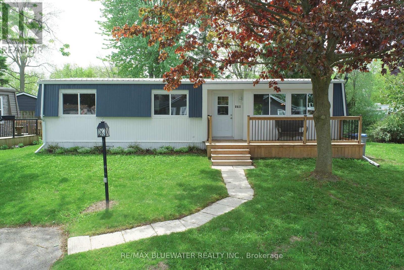 $279,900179 Pebble Beach Parkway, South Huron, Ontario