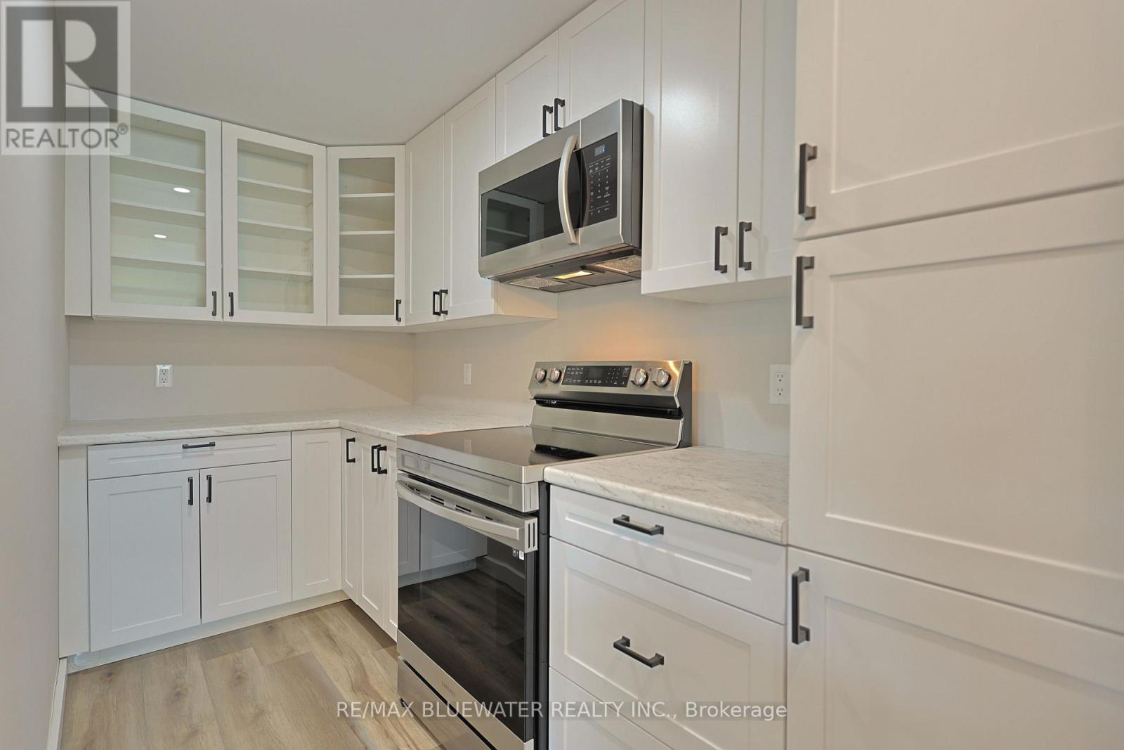 179 Pebble Beach Parkway, South Huron, Ontario  N0M 1T0 - Photo 20 - X13155512