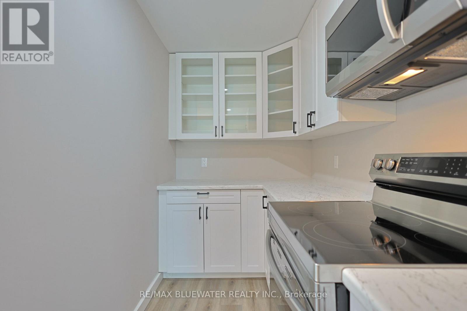 179 Pebble Beach Parkway, South Huron, Ontario  N0M 1T0 - Photo 21 - X13155512