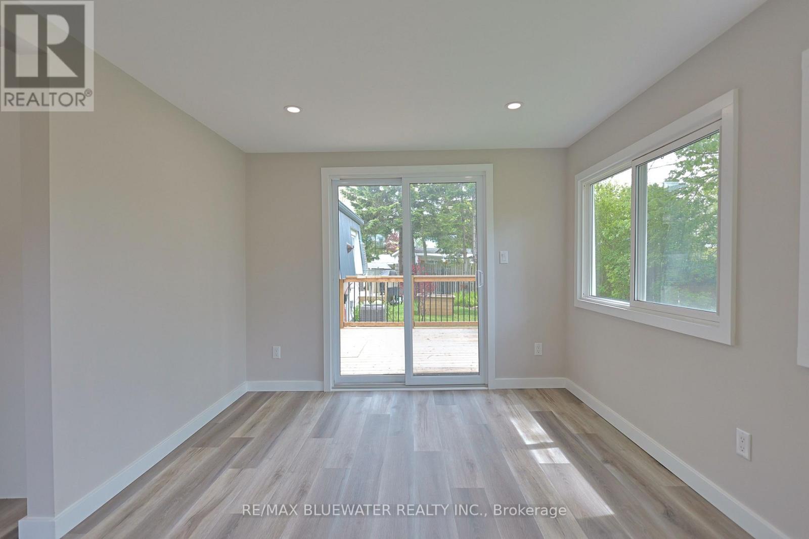 179 Pebble Beach Parkway, South Huron, Ontario  N0M 1T0 - Photo 24 - X13155512