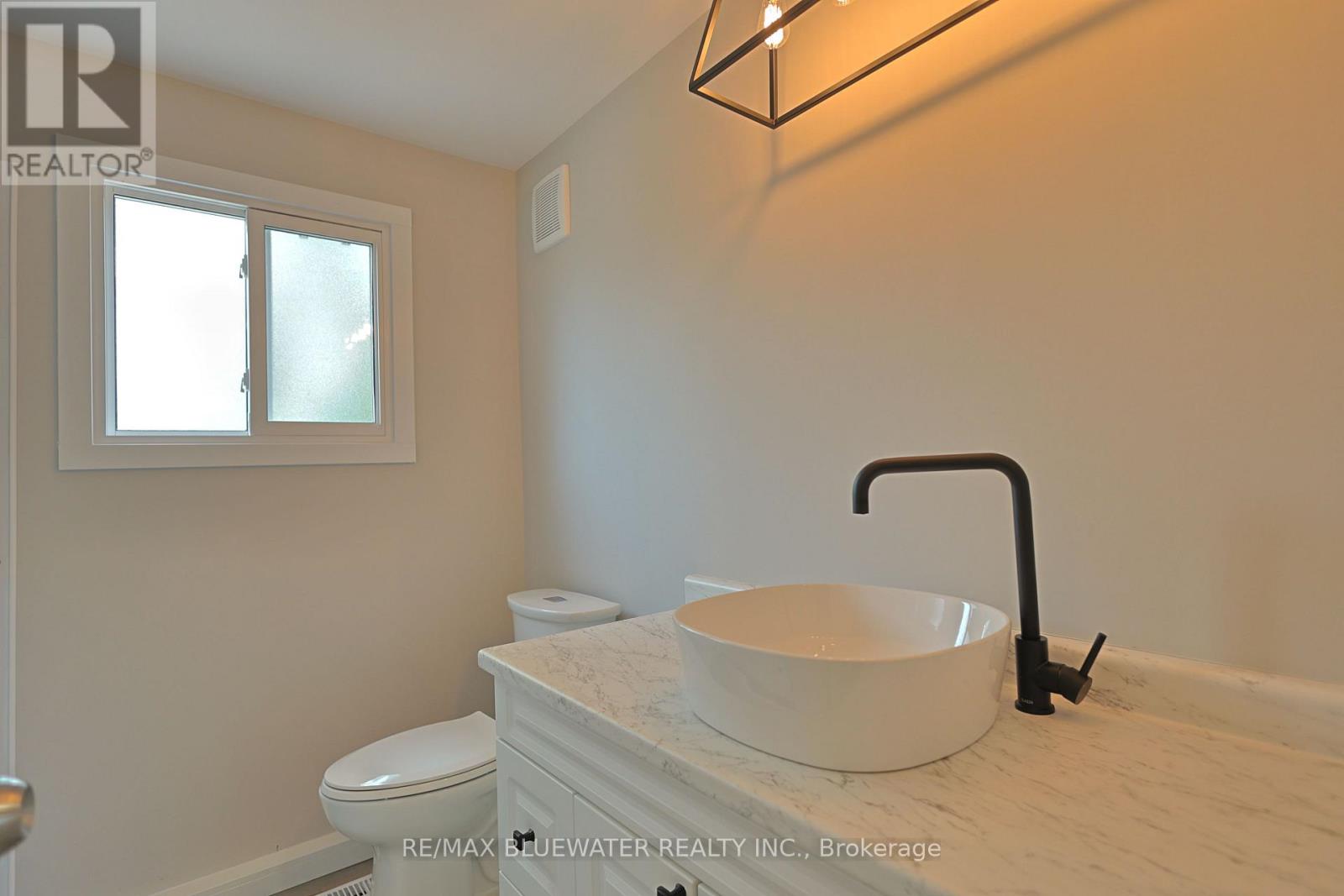 179 Pebble Beach Parkway, South Huron, Ontario  N0M 1T0 - Photo 29 - X13155512