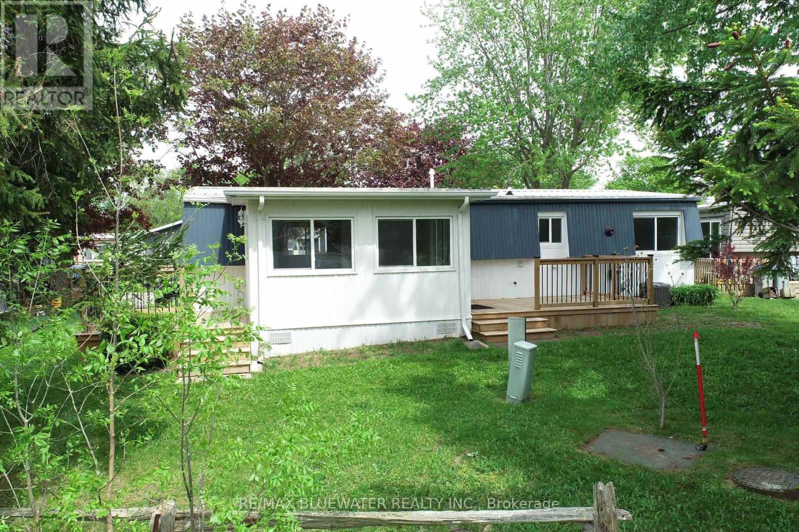 179 Pebble Beach Parkway, South Huron, Ontario  N0M 1T0 - Photo 31 - X13155512