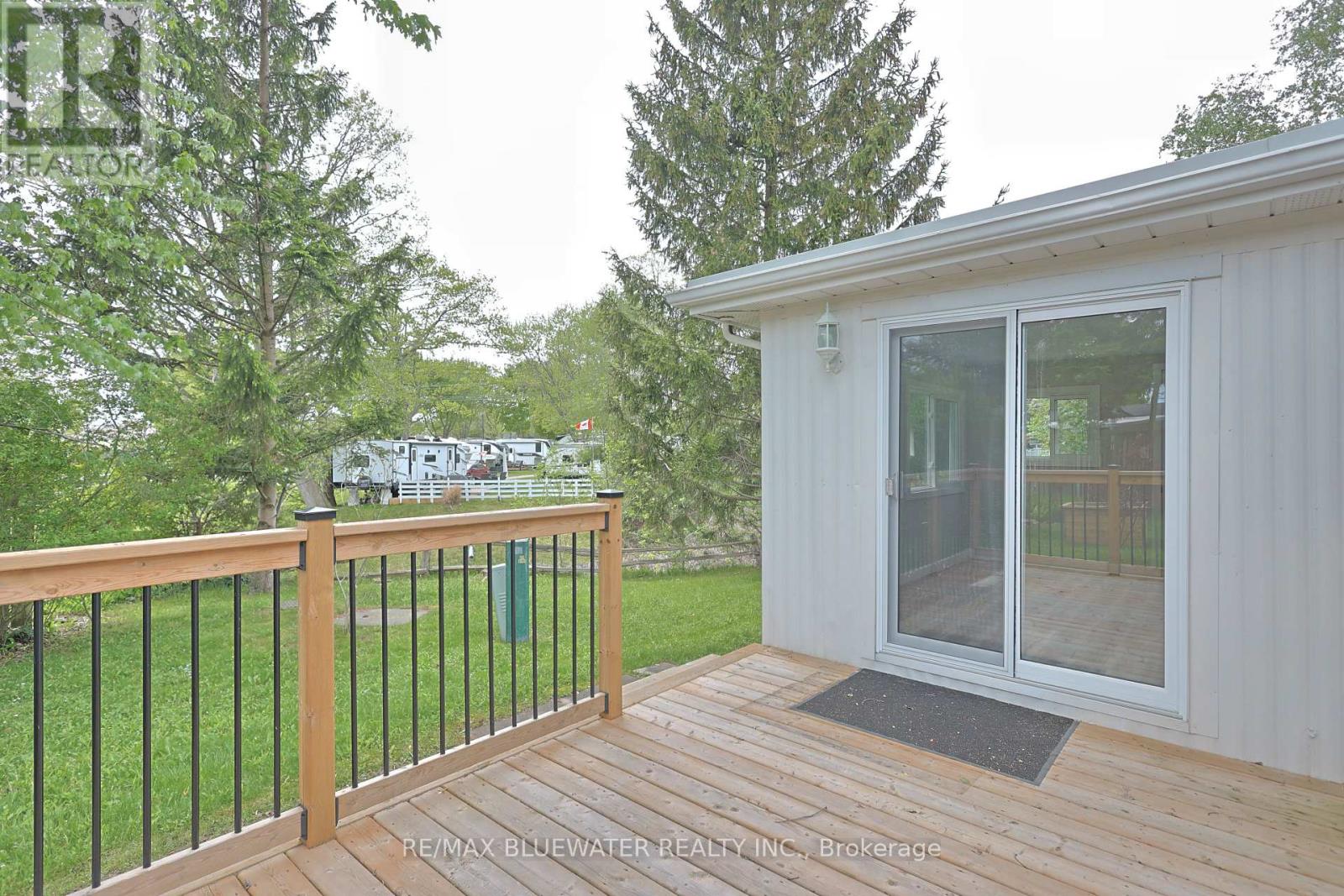 179 Pebble Beach Parkway, South Huron, Ontario  N0M 1T0 - Photo 36 - X13155512