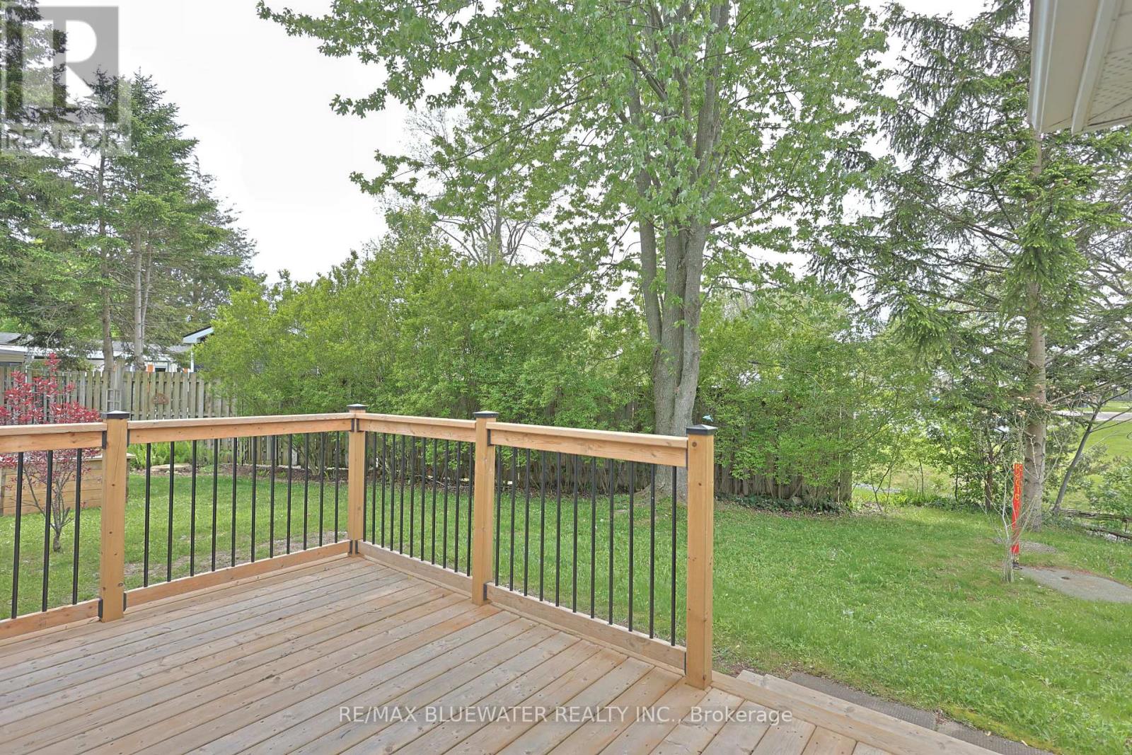 179 Pebble Beach Parkway, South Huron, Ontario  N0M 1T0 - Photo 37 - X13155512