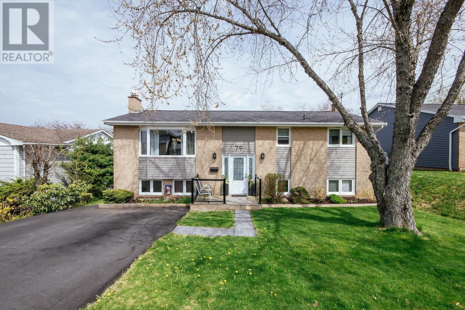 79 Lucien Drive, Dartmouth, Nova Scotia  B2W 2J4 - Photo 1 - 202611651