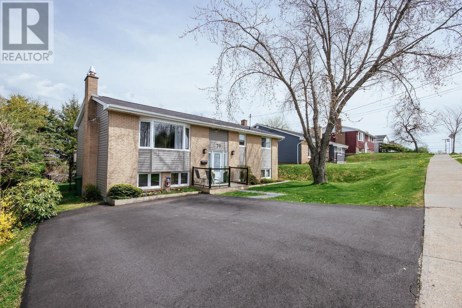 79 Lucien Drive, Dartmouth, Nova Scotia  B2W 2J4 - Photo 2 - 202611651