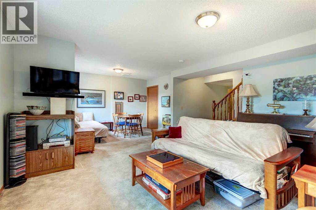 30, 118 Strathcona Road SW, Calgary, Alberta  T3H 1P3 - Photo 23 - A2312892