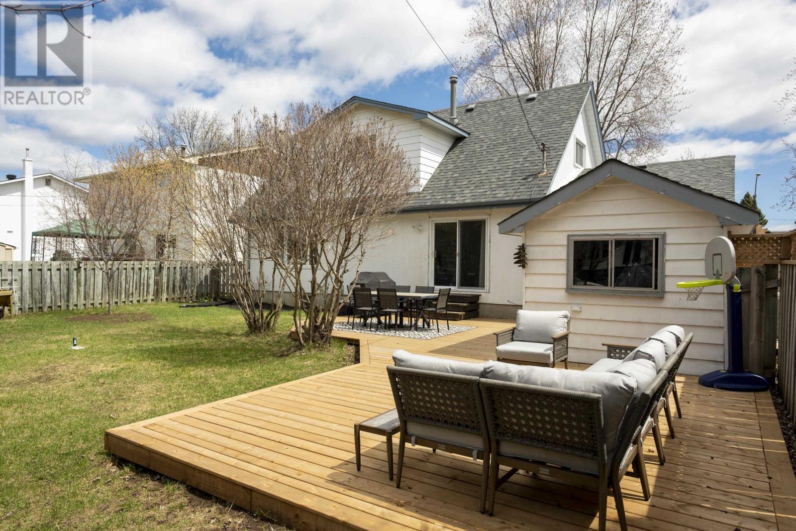 619 Cherrydale Place, Thunder Bay, Ontario  P7E 3L8 - Photo 44 - TB2601127