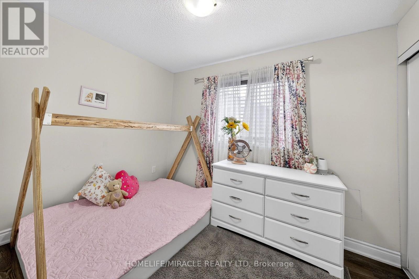 71 Roadmaster Lane, Brampton, Ontario  L7A 3A7 - Photo 23 - W12865382
