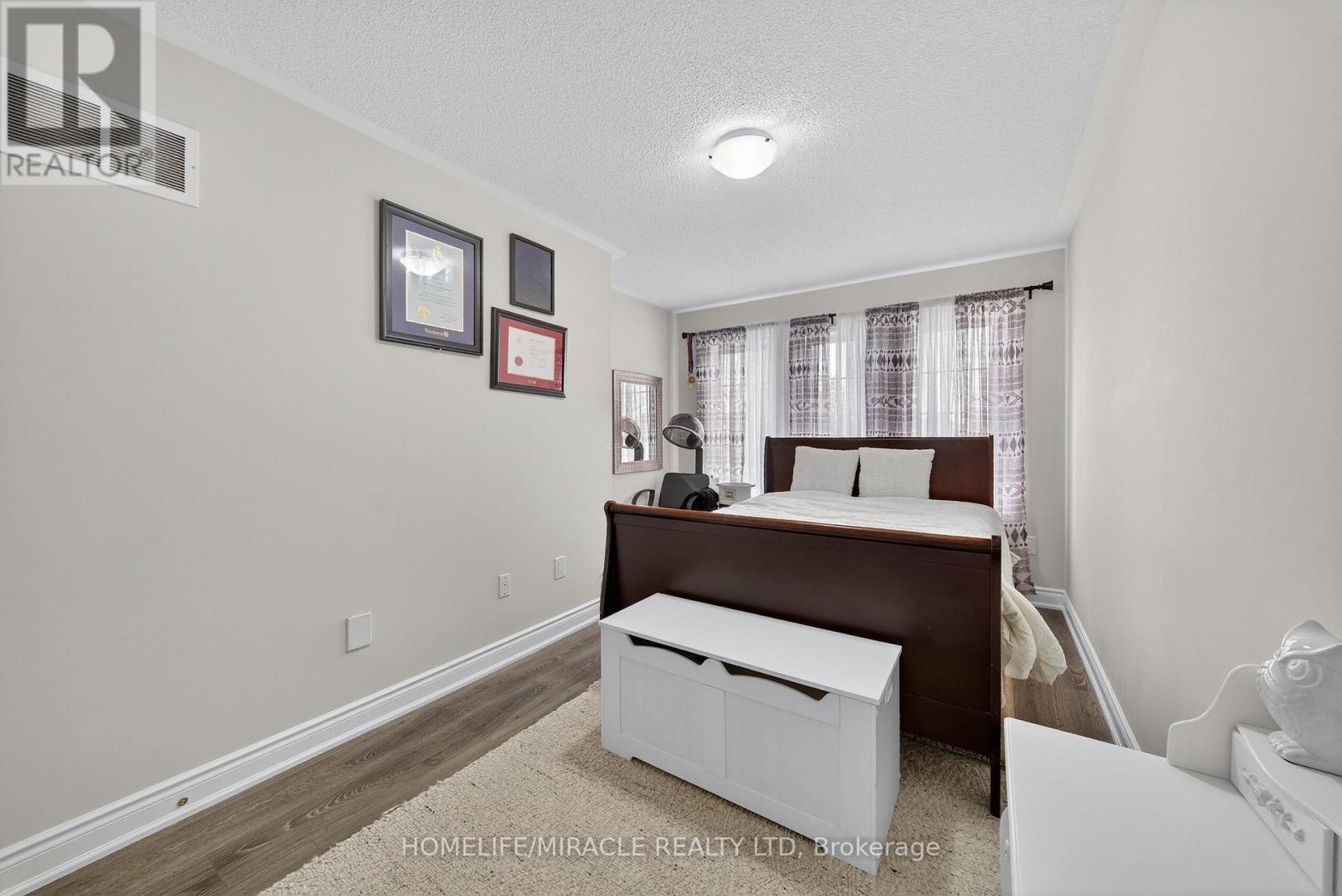 71 Roadmaster Lane, Brampton, Ontario  L7A 3A7 - Photo 17 - W12865382