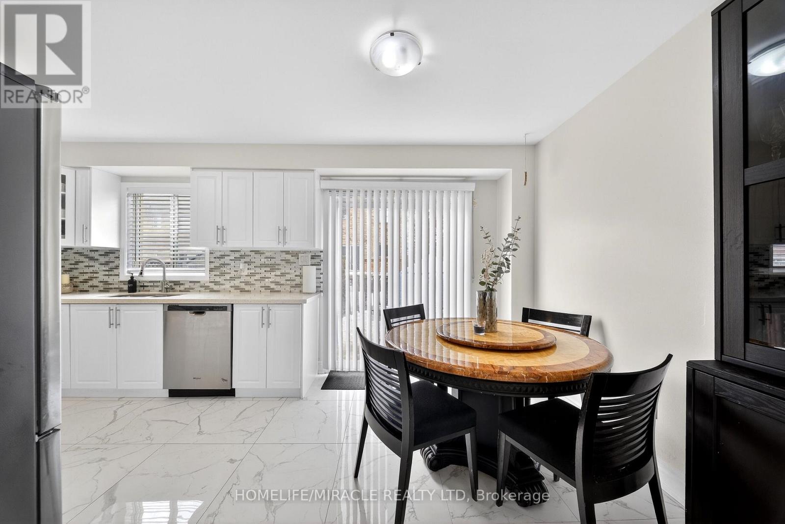 71 Roadmaster Lane, Brampton, Ontario  L7A 3A7 - Photo 12 - W12865382