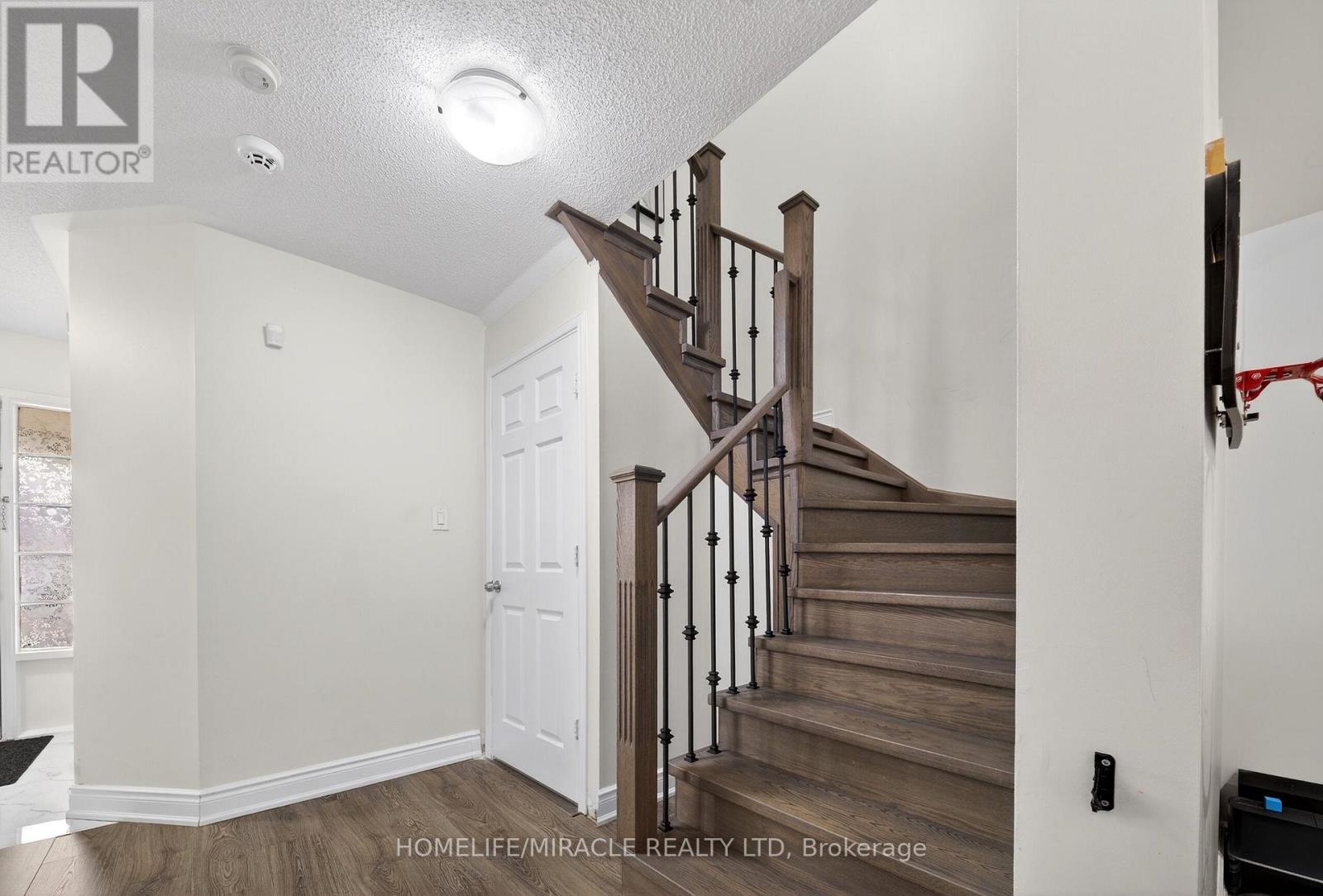 71 Roadmaster Lane, Brampton, Ontario  L7A 3A7 - Photo 16 - W12865382