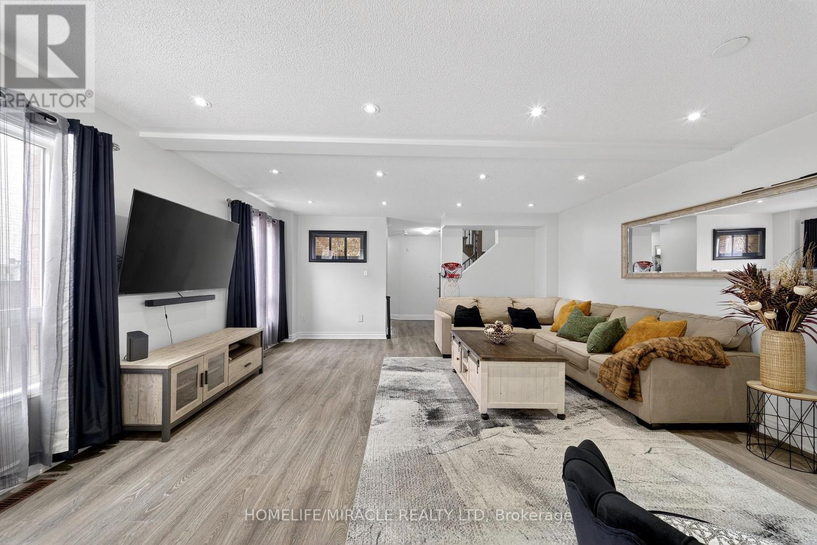 71 Roadmaster Lane, Brampton, Ontario  L7A 3A7 - Photo 11 - W12865382