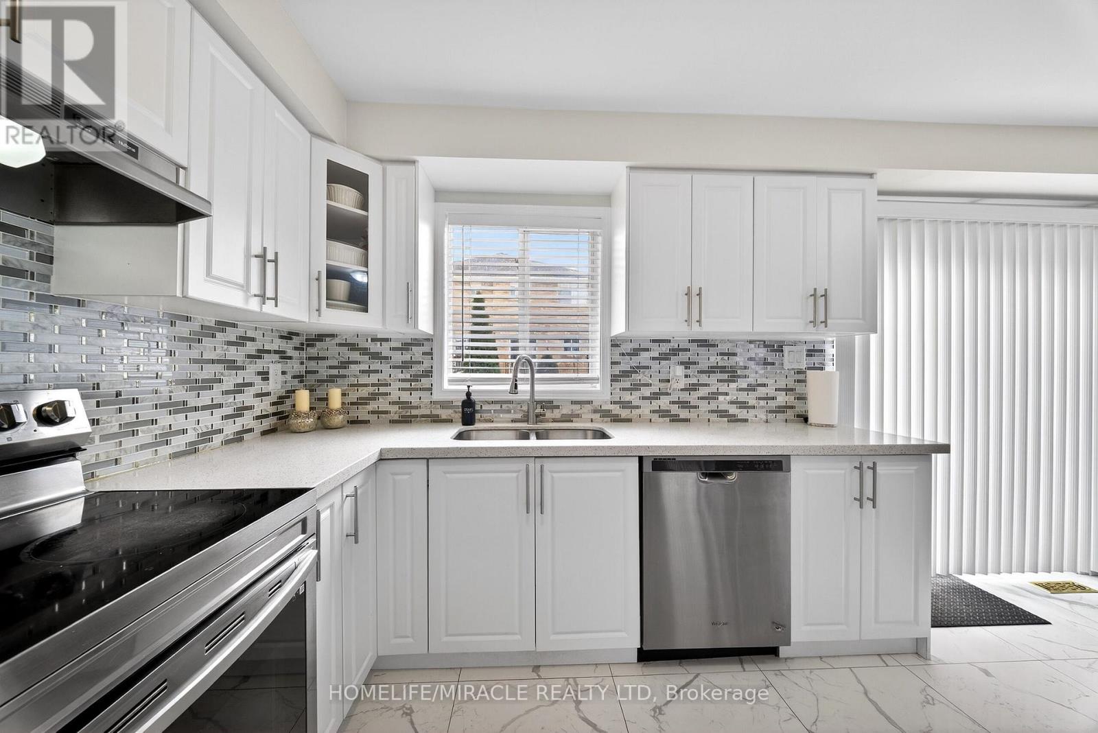 71 Roadmaster Lane, Brampton, Ontario  L7A 3A7 - Photo 14 - W12865382